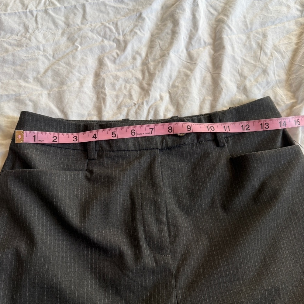 Calvin Klein High-Waisted Pinstripe Trousers – Size 4 (NWT) - Picture 4 of 9